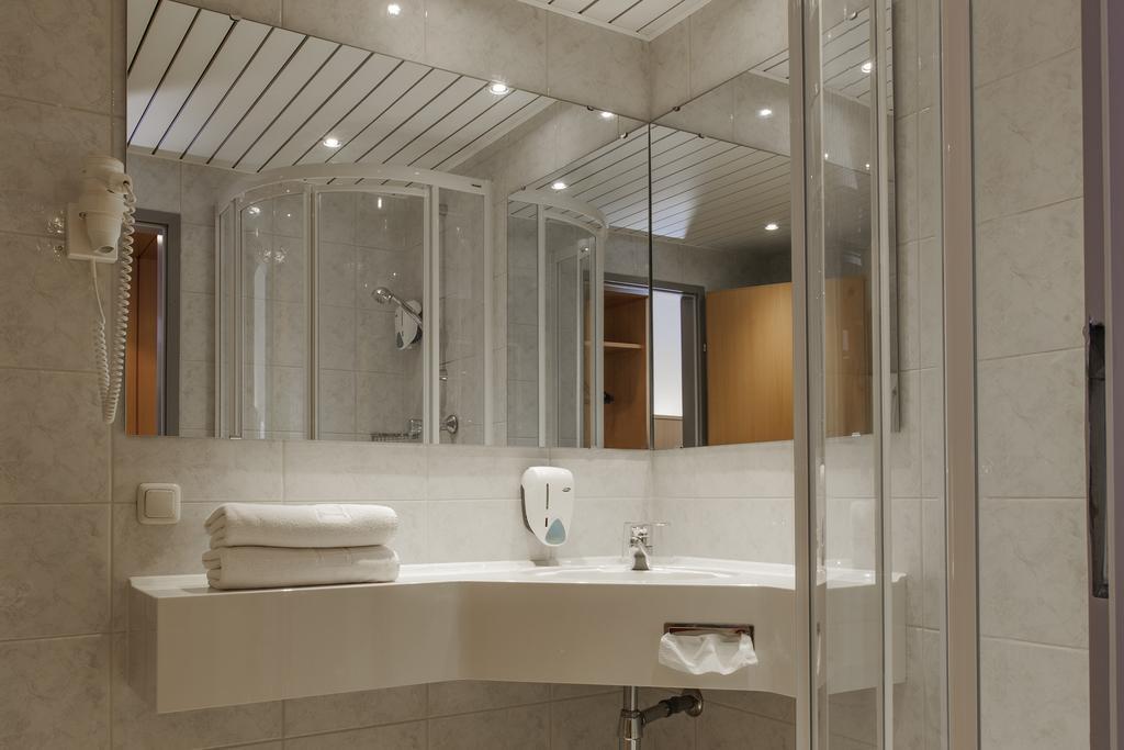 Landzeit Motor-Hotel St. Valentin Rom bilde